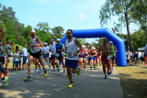 Start półmaratonu - Darek Andrzejczak.